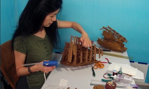 Ellen hot gluing shipwreck prop
